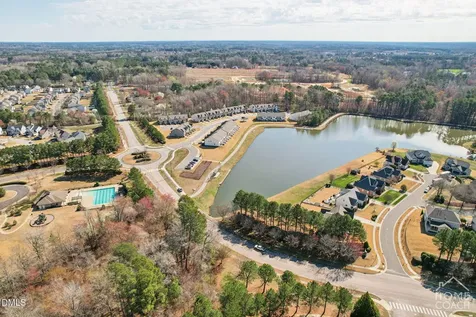 520 Oak Holly Lane Zebulon NC 27597