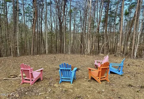 61 Ridgeview Road Leasburg NC 27291