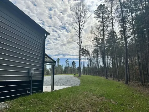 61 Ridgeview Road Leasburg NC 27291