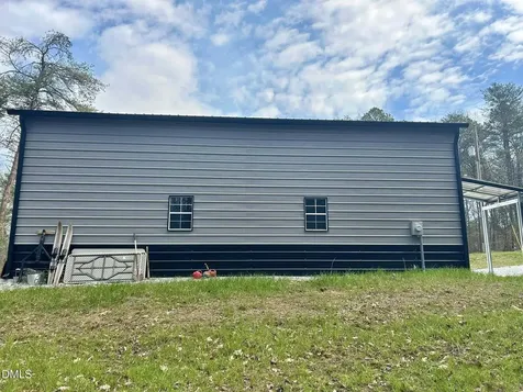 61 Ridgeview Road Leasburg NC 27291