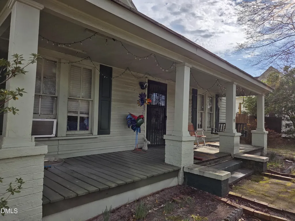 812 W Anderson Street Selma NC 27576