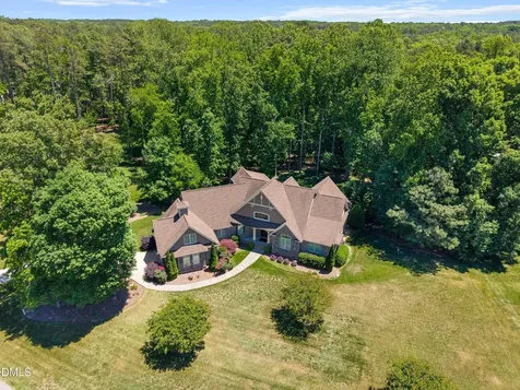 1106 Dovefield Lane Youngsville NC 27596
