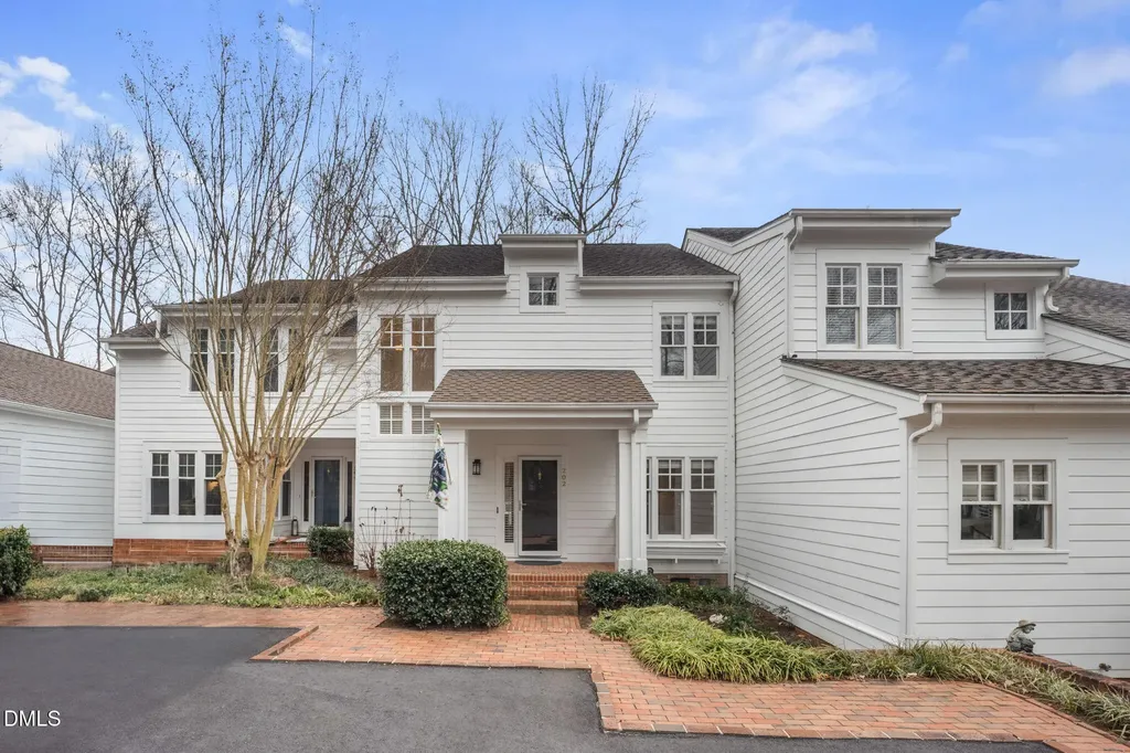 202 Chattel Close Cary NC 27518