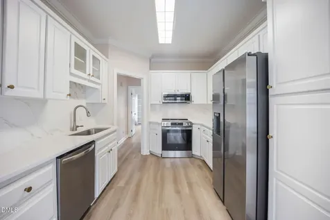 202 Chattel Close Cary NC 27518