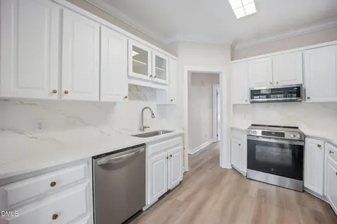 202 Chattel Close Cary NC 27518