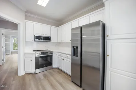 202 Chattel Close Cary NC 27518