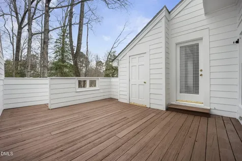 202 Chattel Close Cary NC 27518