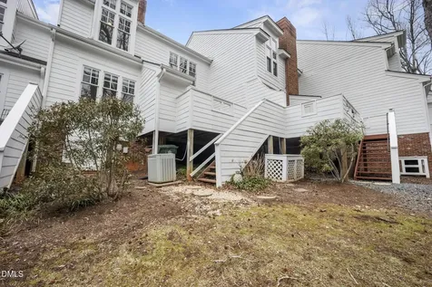 202 Chattel Close Cary NC 27518