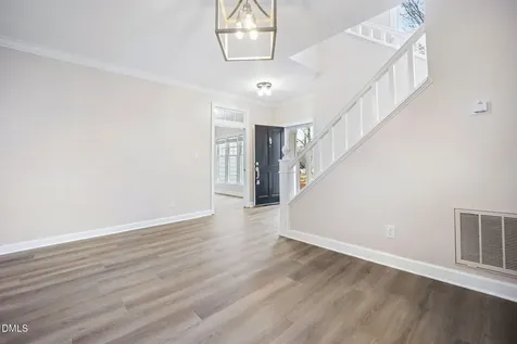 202 Chattel Close Cary NC 27518