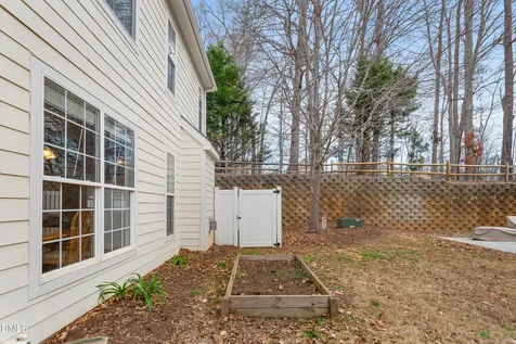 109 Bartlett Circle Hillsborough NC 27278