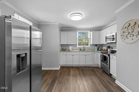 411 Hillcrest Avenue Burlington NC 27215