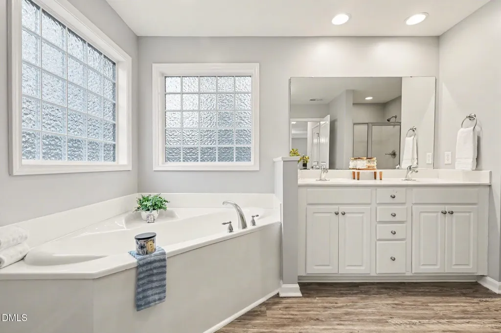 229 Autumn Glen Lane Holly Springs NC 27540