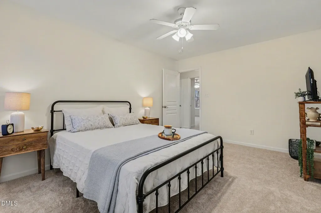 229 Autumn Glen Lane Holly Springs NC 27540
