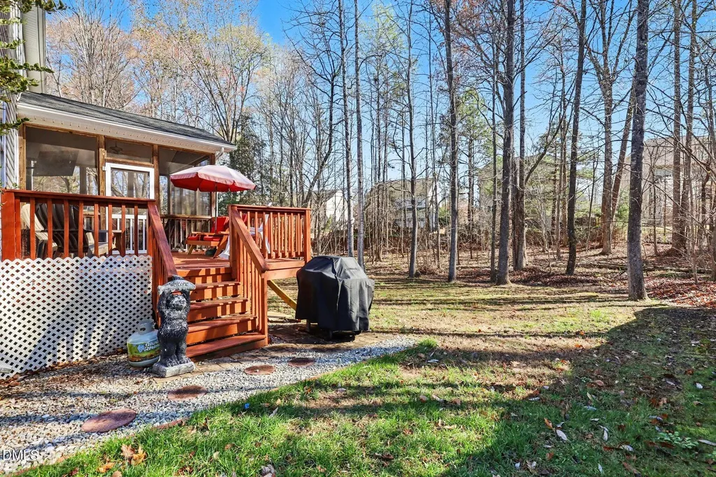 229 Autumn Glen Lane Holly Springs NC 27540