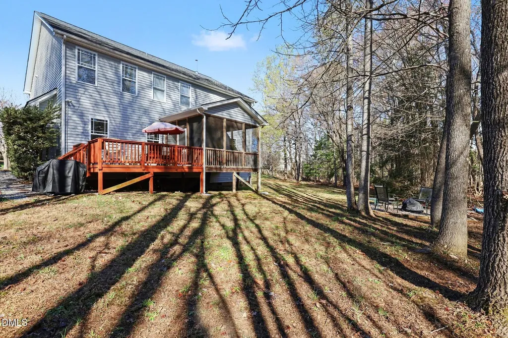 229 Autumn Glen Lane Holly Springs NC 27540