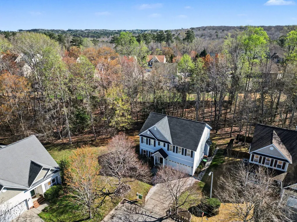 229 Autumn Glen Lane Holly Springs NC 27540