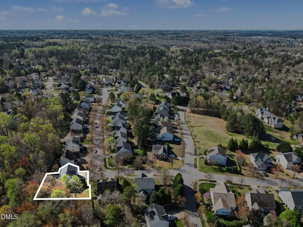 229 Autumn Glen Lane Holly Springs NC 27540