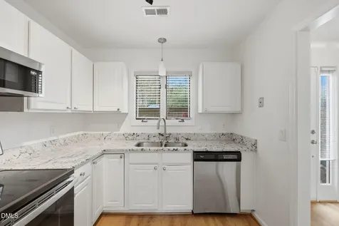 4205 Sunshadow Lane Raleigh NC 27613