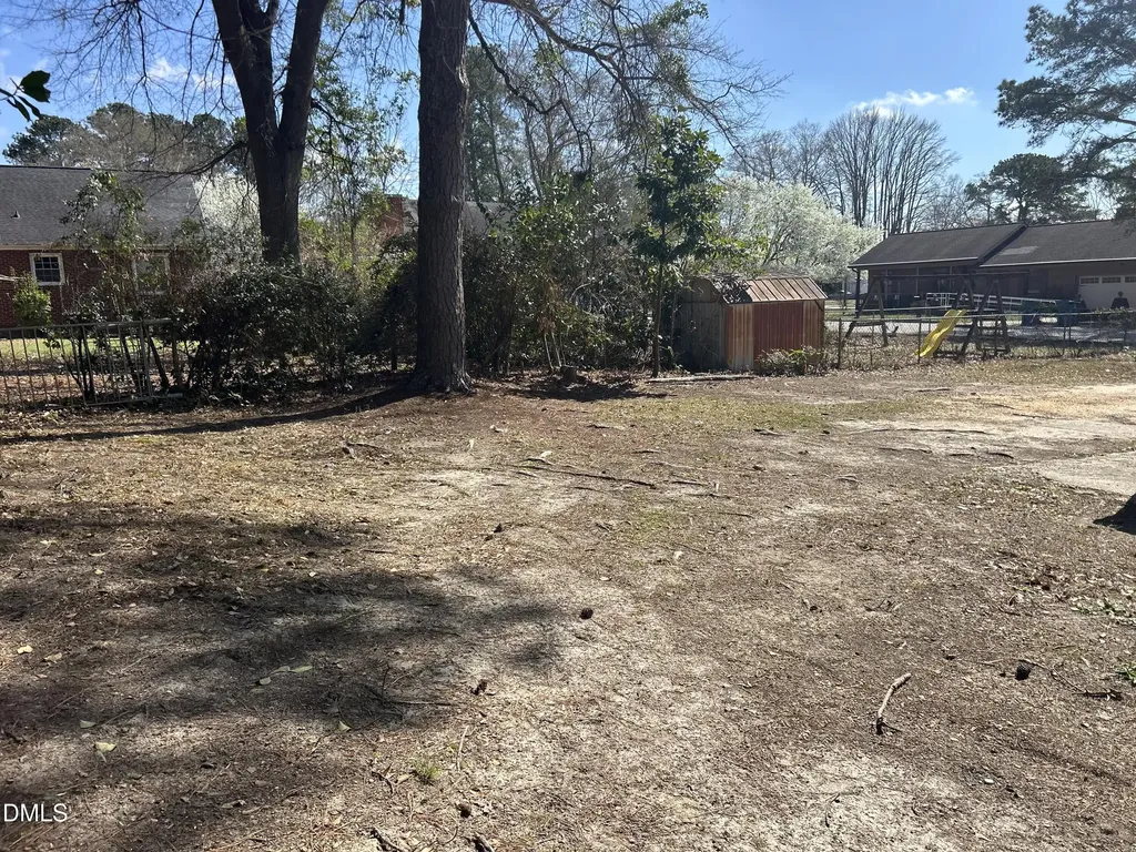 410 W Godwin Street Dunn NC 28334