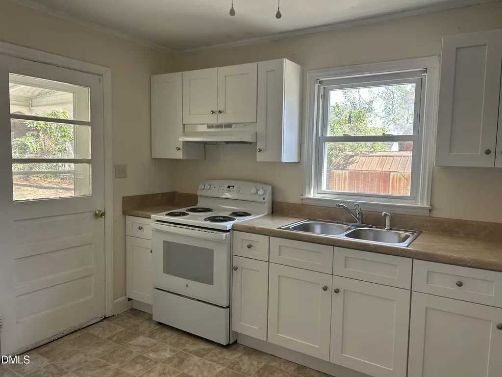 410 W Godwin Street Dunn NC 28334
