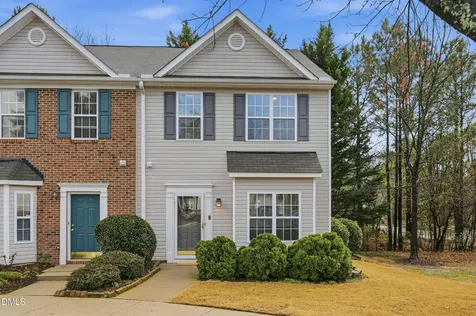 31 Edgebrook Circle Durham NC 27703