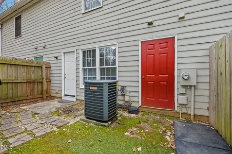 831 Dalewood Drive Raleigh NC 27610