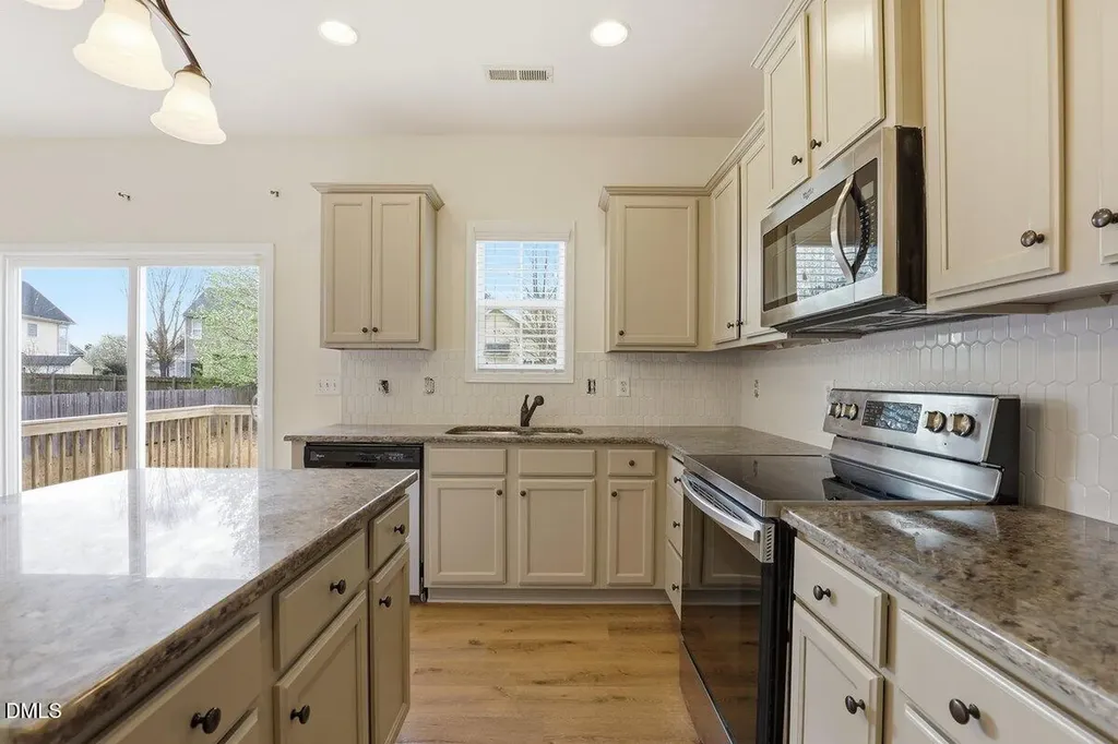 308 Chamberlain Drive Clayton NC 27527