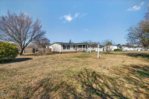 1622 Lancaster Road Pikeville NC 27863