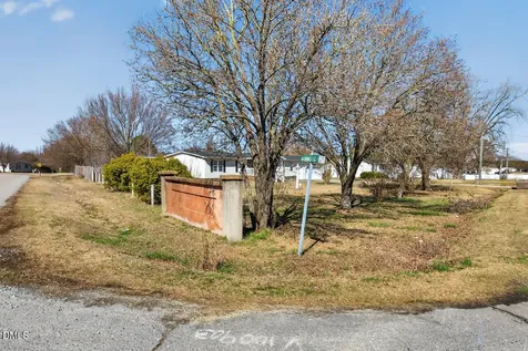 1622 Lancaster Road Pikeville NC 27863