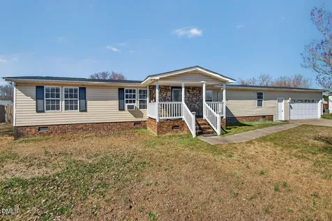 1622 Lancaster Road Pikeville NC 27863