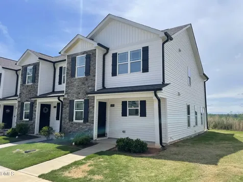 1100 Peony Lane Youngsville NC 27596