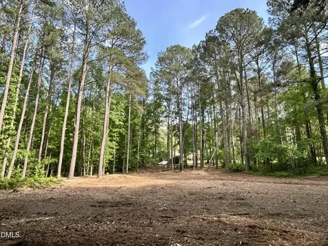 1123 Wake Robin Lane Cary NC 27519