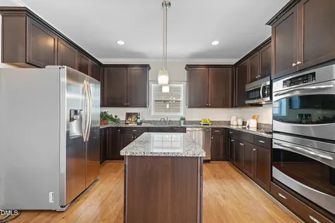 917 Bentbury Way Cary NC 27518