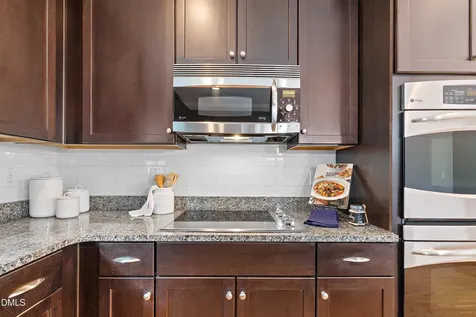 917 Bentbury Way Cary NC 27518