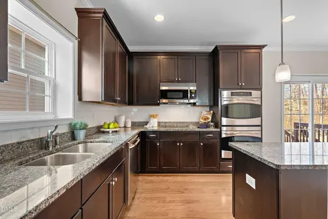 917 Bentbury Way Cary NC 27518