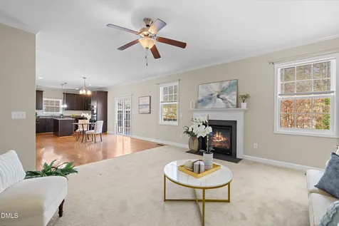 917 Bentbury Way Cary NC 27518