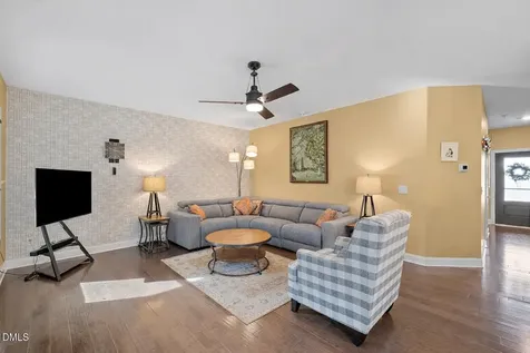 5 Anna Marie Way Youngsville NC 27596