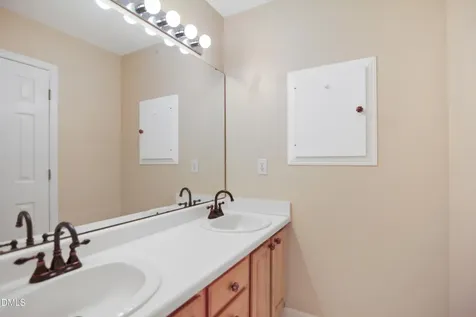 110 Eagle Stone Ridge Youngsville NC 27596