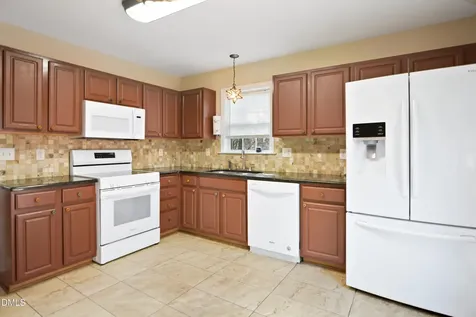 110 Eagle Stone Ridge Youngsville NC 27596