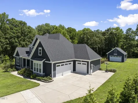 2416 Eddie Howard Road Willow Springs NC 27592