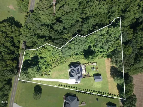 2416 Eddie Howard Road Willow Springs NC 27592