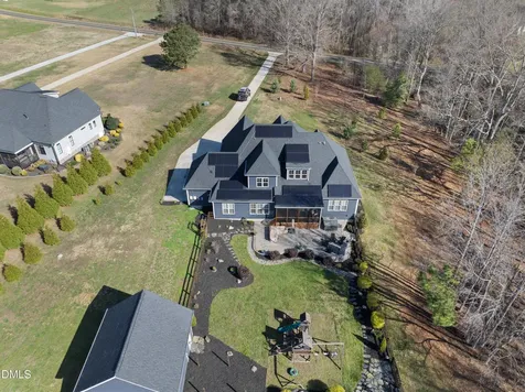 2416 Eddie Howard Road Willow Springs NC 27592