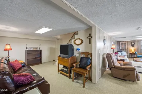 154 Spinnaker Lane Semora NC 27343