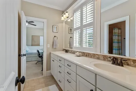 6017 Mentmore Place Cary NC 27519