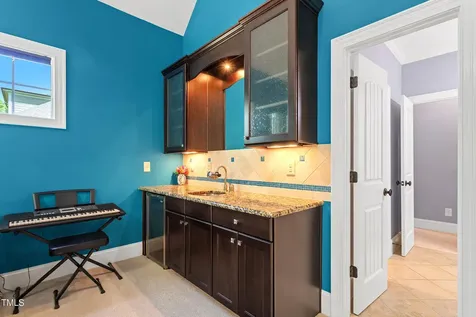 6017 Mentmore Place Cary NC 27519