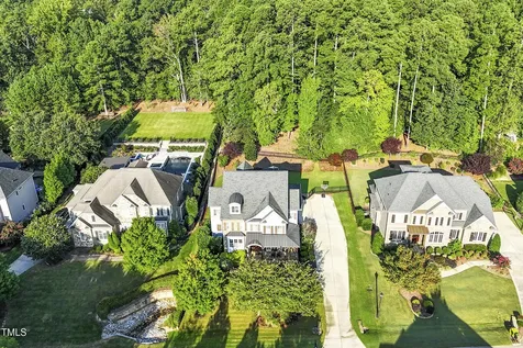 6017 Mentmore Place Cary NC 27519