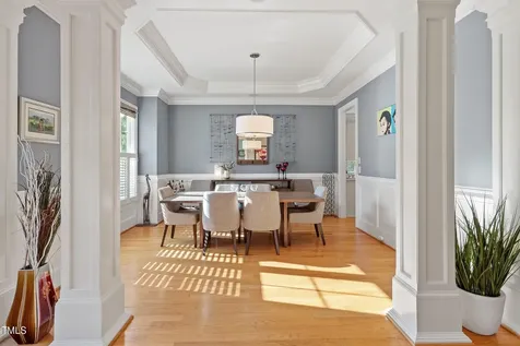 6017 Mentmore Place Cary NC 27519