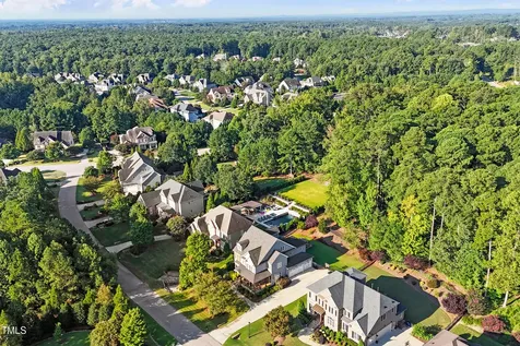 6017 Mentmore Place Cary NC 27519
