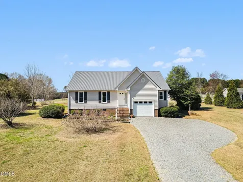 2004 Little Pond Place Willow Springs NC 27592