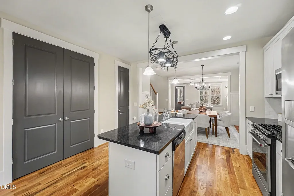 1682 Great Ridge Parkway Chapel Hill NC 27516